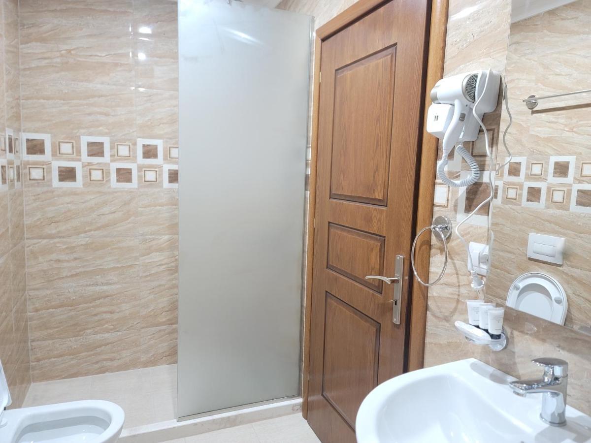 G&K Garden Hotel Berat Ngoại thất bức ảnh